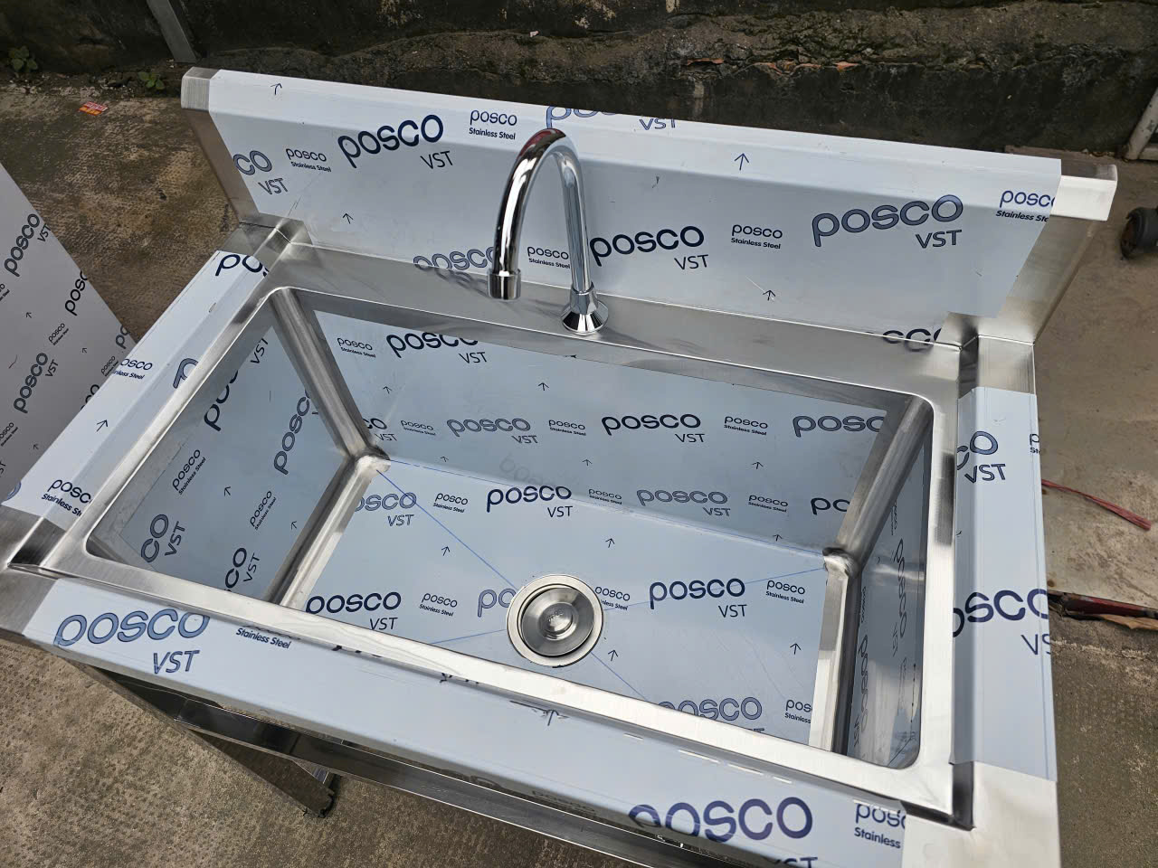 CÔNG TY TNHH SX TM INOX ANH KHÔI