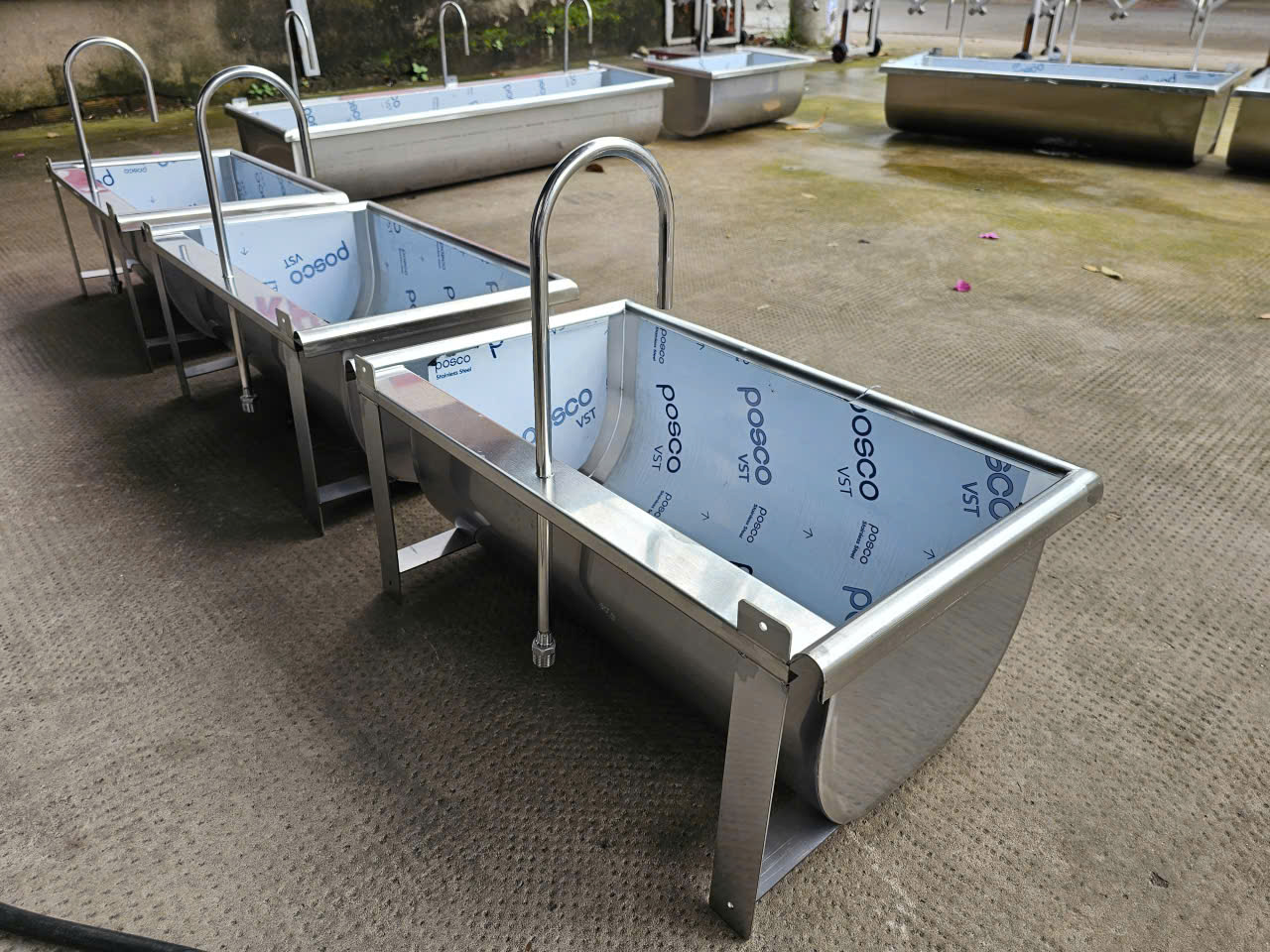 m295 CÔNG TY TNHH SX TM INOX ANH KHÔI