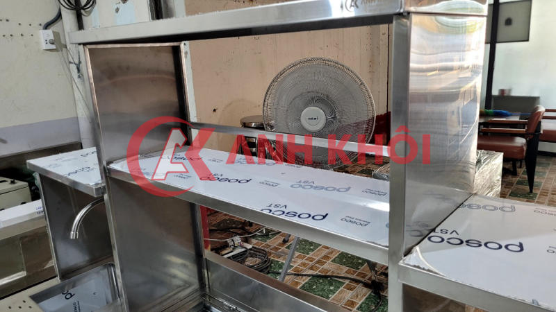 Quầy inox theo yêu cầu Dài 1m80
