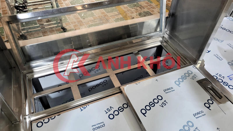 Quầy inox theo yêu cầu Dài 1m80