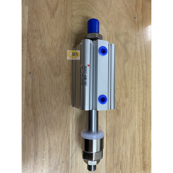 XYLANH VUÔNG SMC CDQ2B32-40DMZ