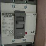 Cầu dao tự động dạng khối ABN103c 100A